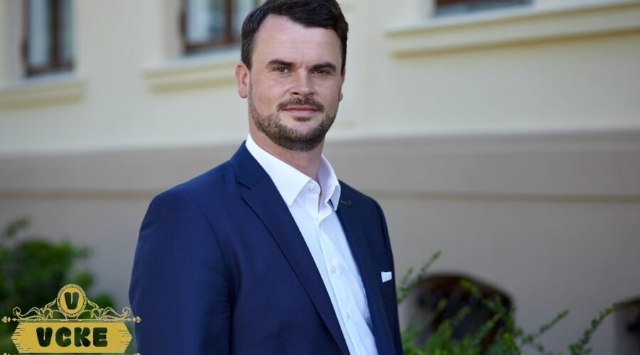 Tino Schomann